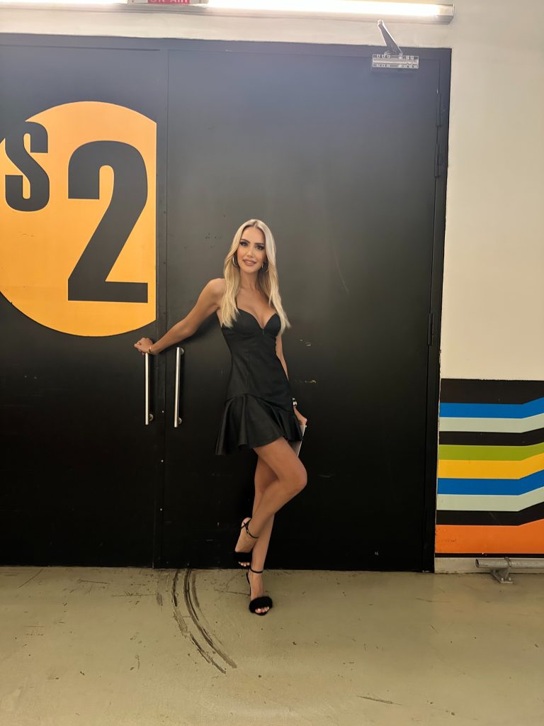 UÇANKUŞ MAGAZİN | Zeynep Bozkaya Hem Sunuculukta Hem Modada Zirvede