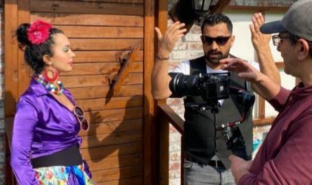 DORA VE AHMET ALTINBAŞAK ÇİFTİ YENİ ŞARKILARI İLE REKORA KOŞUYORLAR…