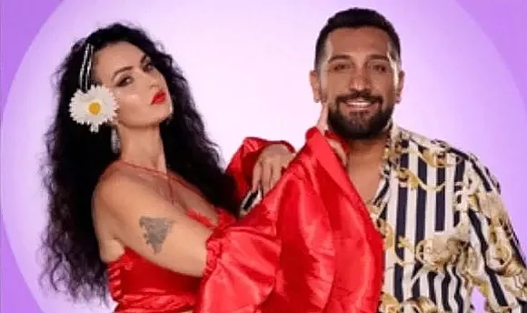 DORA & AHMET ALTINBAŞAK ÇİFTİ BAYRAM'DA KIBRIS'TALAR…