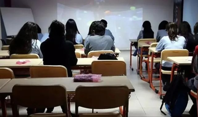 Özel okullar kitap için 50 bin TL istemeye başladı, vatandaşlar CİMER'i şikayet yağmuruna tuttu