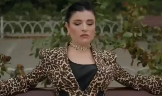 Gonca Vuslateri'nin dans sahnesi olay oldu