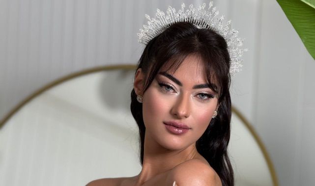 Ünlü Manken Burcu Şeritoğlu, Mersin'de Ses Getiren İşlere İmza Atıyor