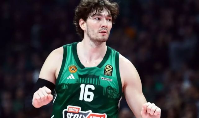 Cedi Osman'ın 19 Mayıs paylaşımı Yunanistan'da olay oldu