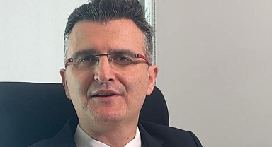  Prof. Dr. Bülent Demir ‘’Damarların Ötesinde: Hayata Dokunan Hekim’’