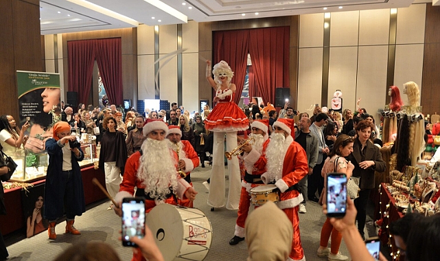 BOĞAZDA YILIN EN IŞILTILI BULUŞMASI CHRISTMAS WONDERLEND TOÇEV İÇİN GERÇEKLEŞTİ