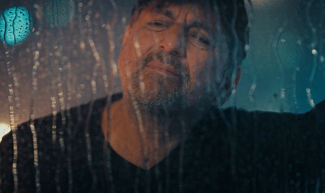 KAMİL HAZAR’DAN AŞKA SESLENEN YENİ ŞARKI: “BİR SEVDİĞİM VAR”