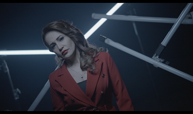 Sevcan Altıntaş’tan Sevgililer Günü’nde Cesur Çıkış: “Vurma Beni”