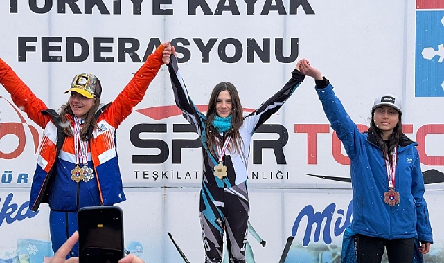 Mila Özdoğan 6 Altın Madalya ile Lig Şampiyonu Oldu